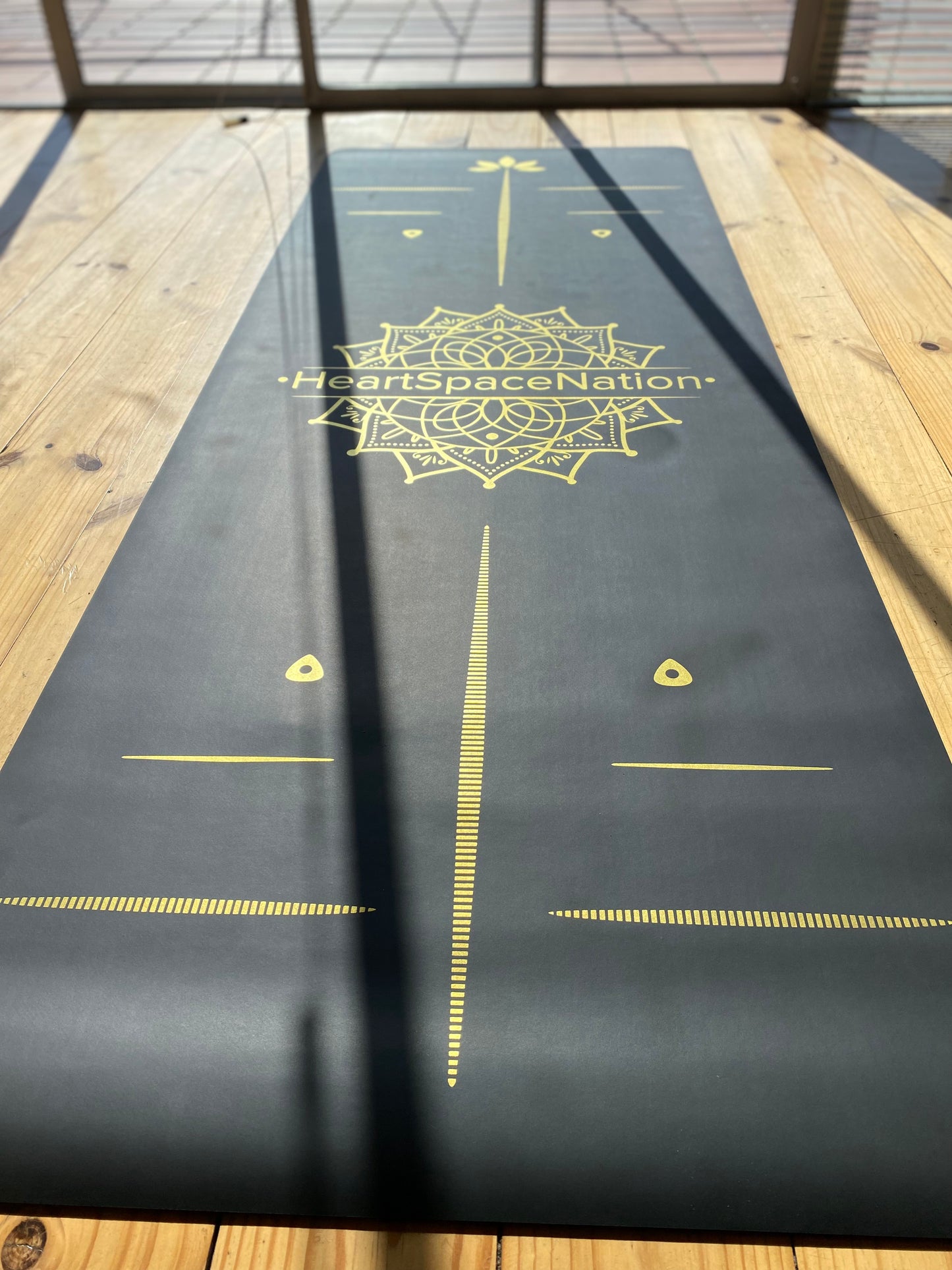 Gold Flow Mat + Pilates x Yoga Class